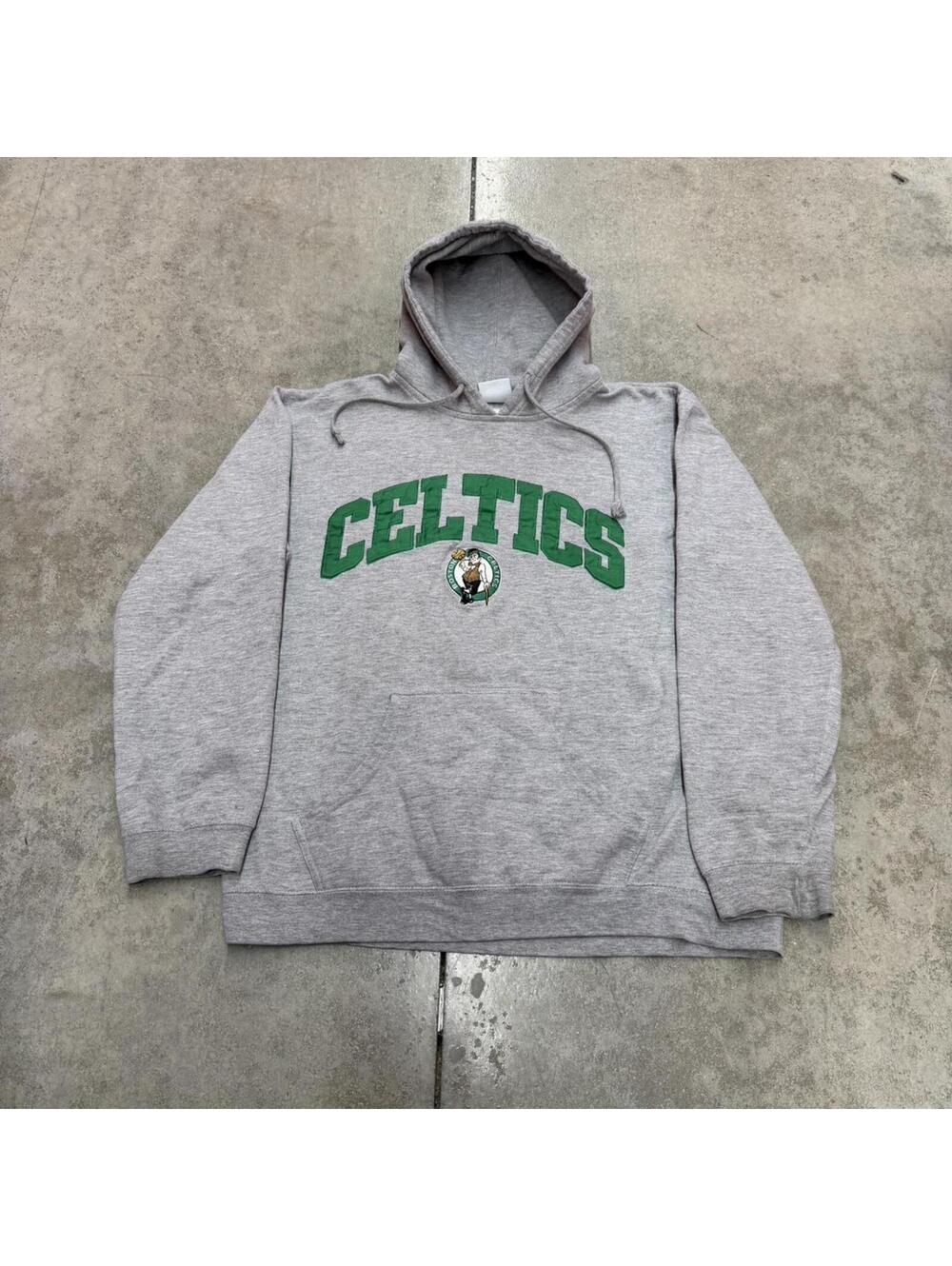 vintage boston celtics grey and green spell out hoodie size medium